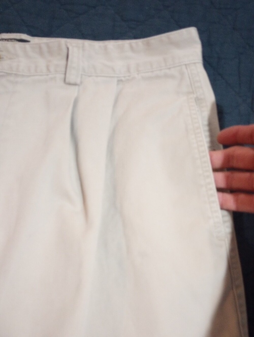 American Eagle Outfitters Men’s Flat Front Pleated Shorts - Light Beige - Picture 2 of 5
